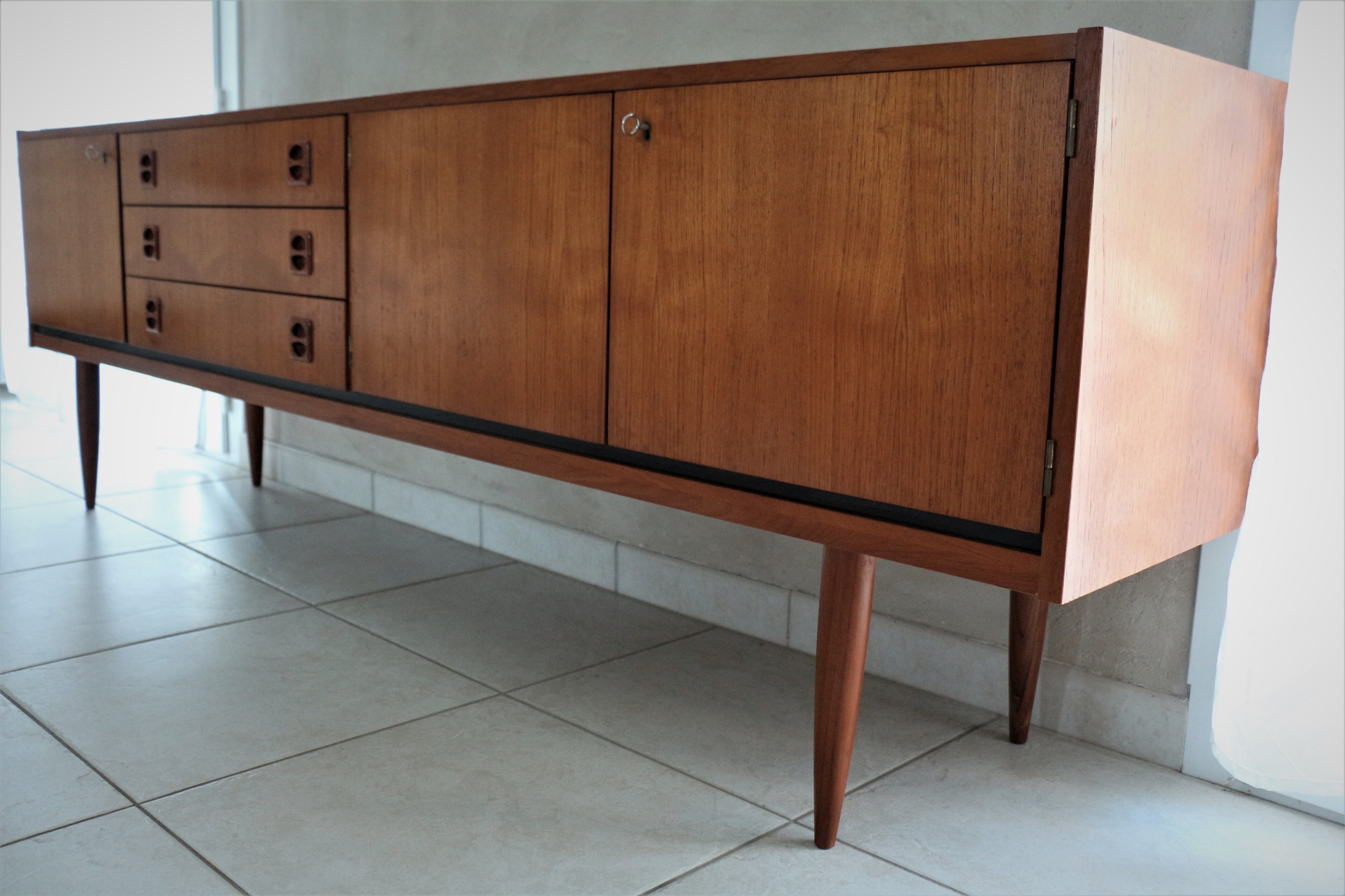 Scandinavian scandinave