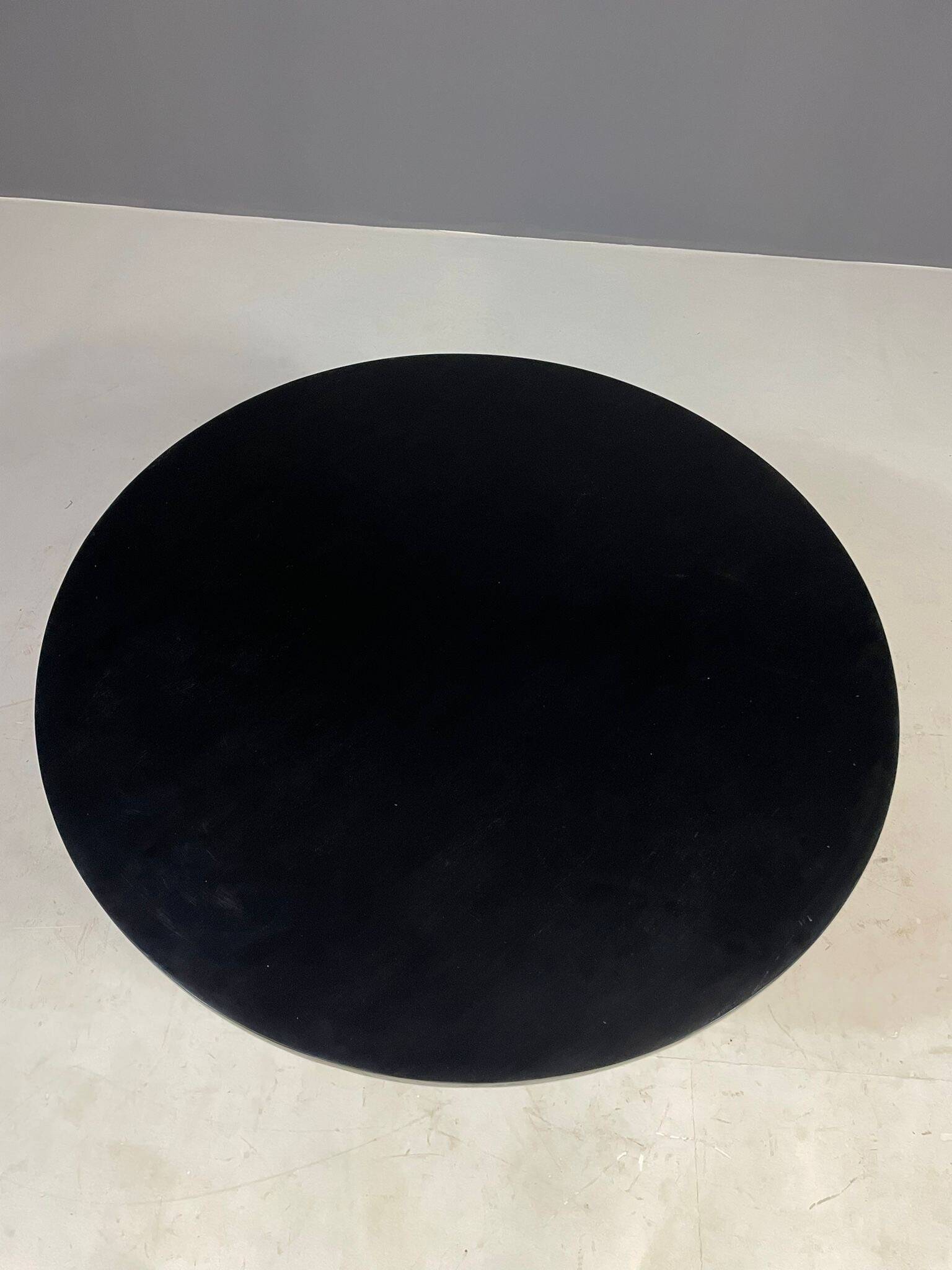 Table basse ronde Bauhaus par Robert Slezák, Tchécoslovaquie, années 1930