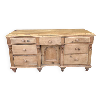 English chest of drawers, 19th century