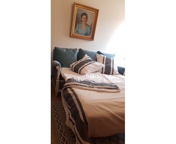 Louis XVI-style convertible sofa