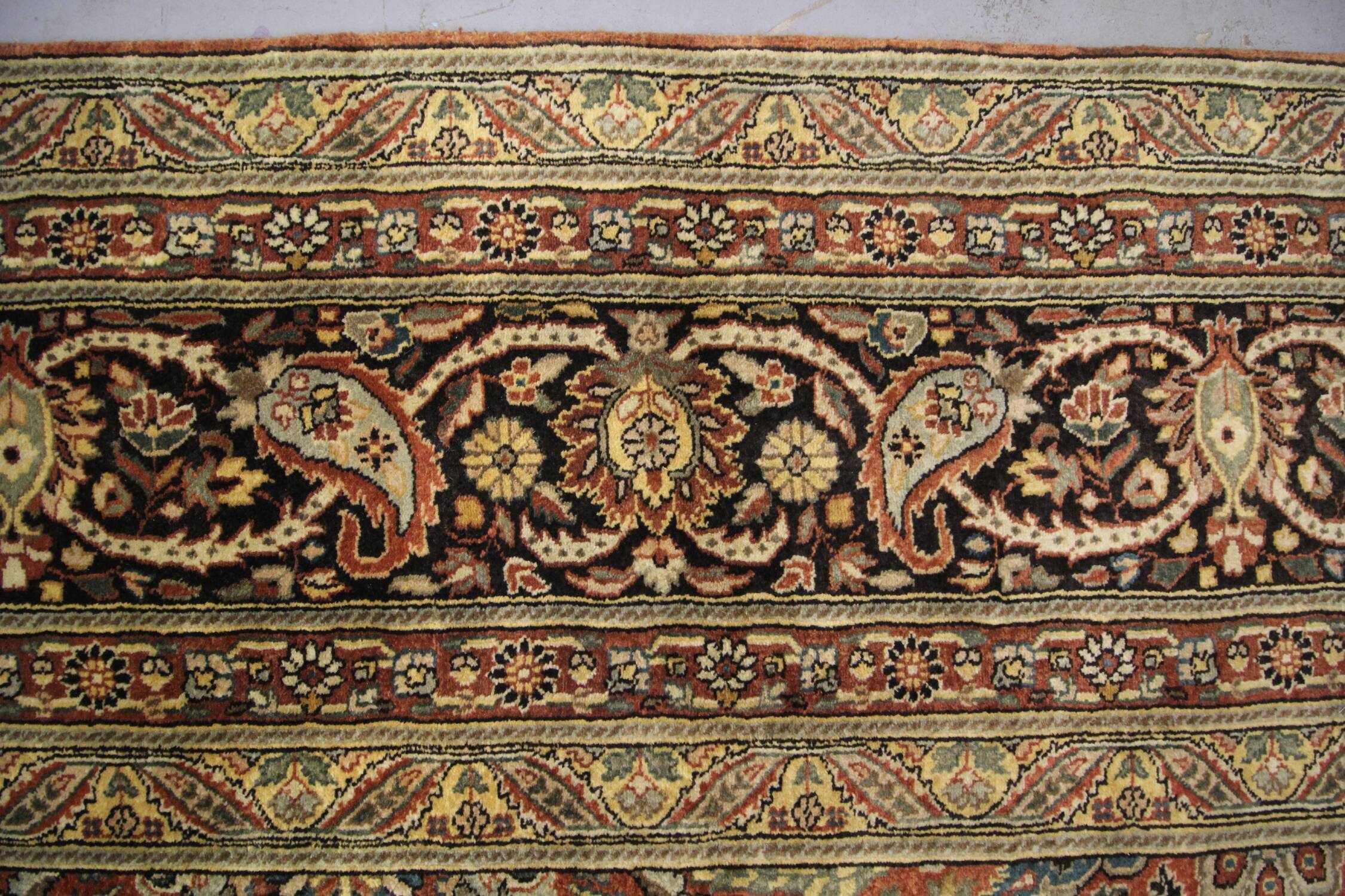 Handmade vintage indian agra carpet 1980 traditional wool area rug-