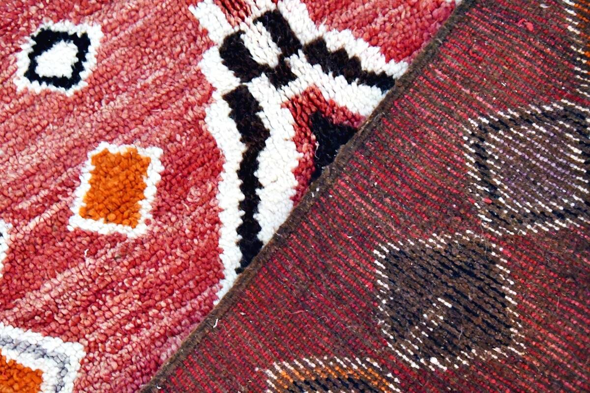Moroccan Berber rug Boujaad 205 x 130 cm red