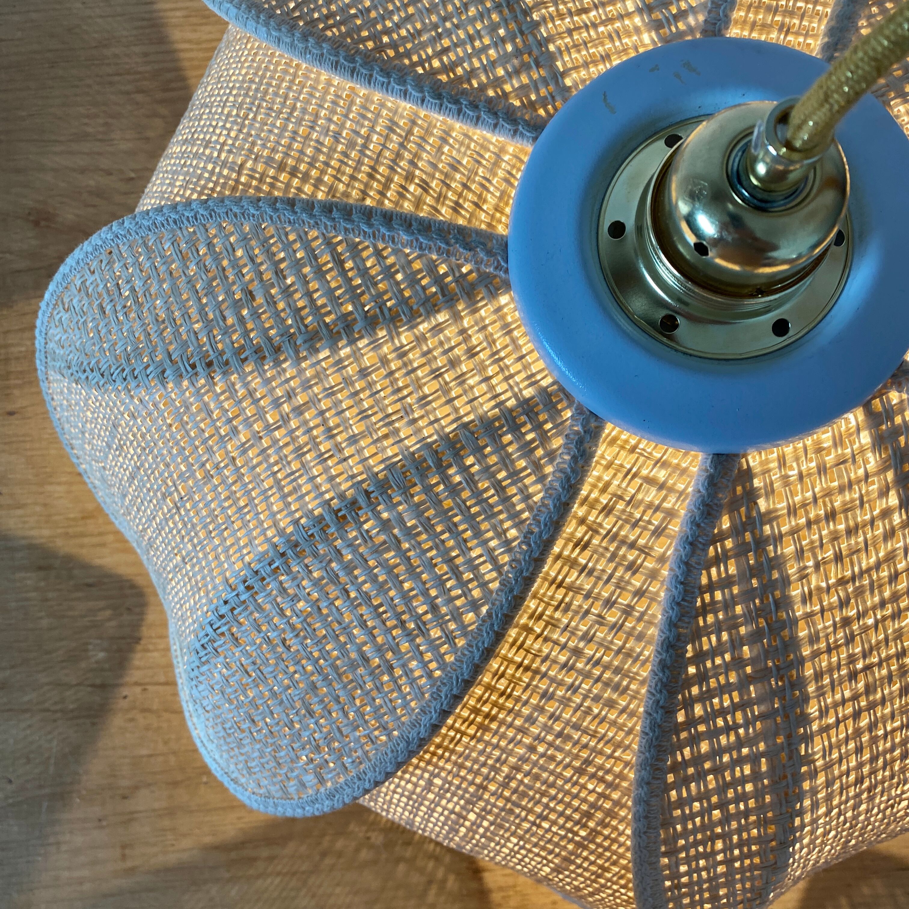 Vintage lotus flower pendant lamp