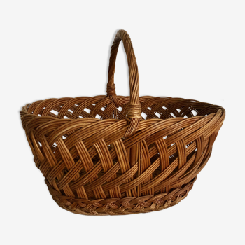 Braided wicker basket for the market