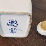 Earthenware bottle
