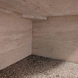 Table basse ronde en travertin par Up & Up, Italie 1970