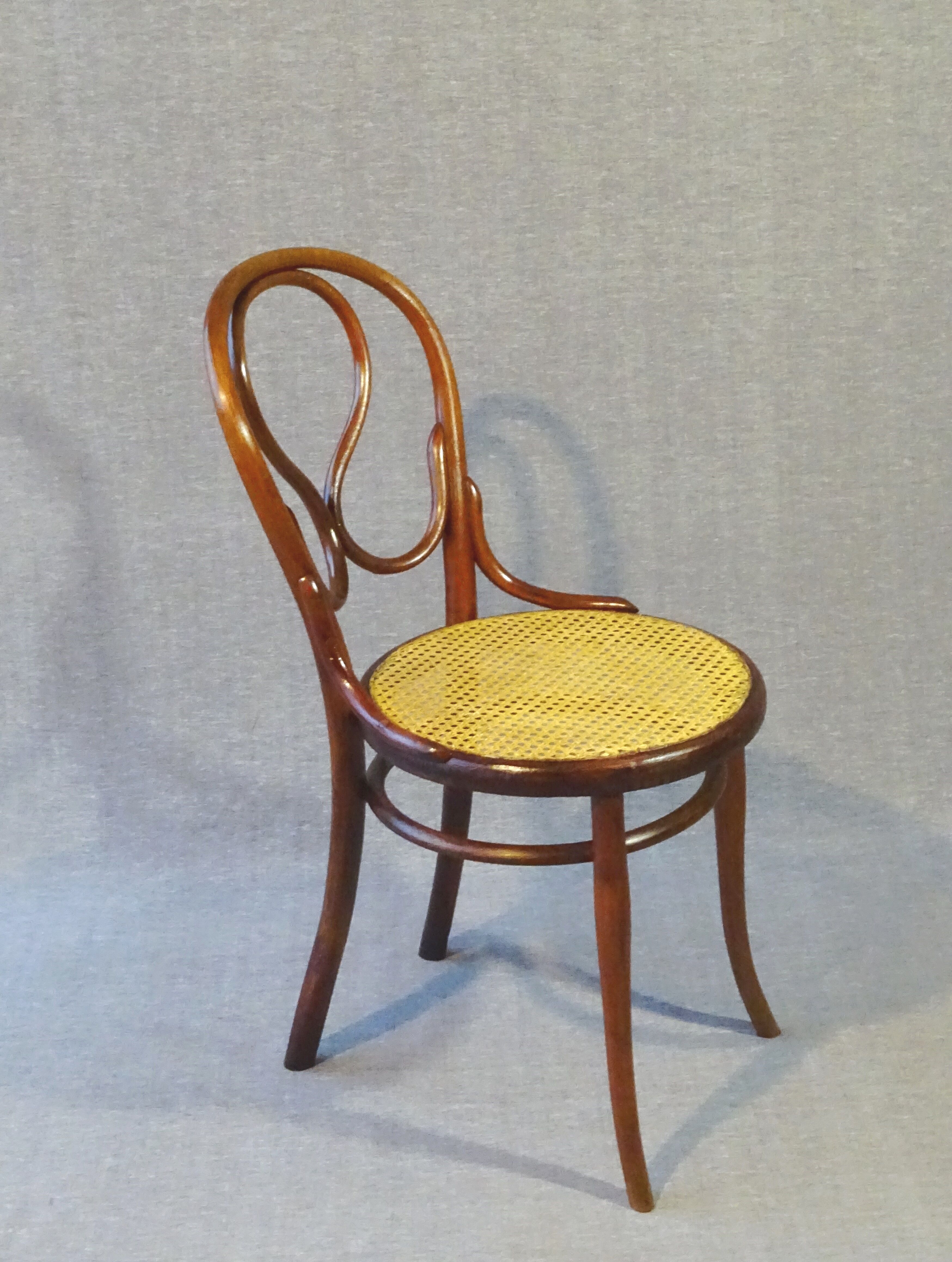 Chair Ca, 1890 Thonet N°20 "OMEGA"cannée, Bistrot