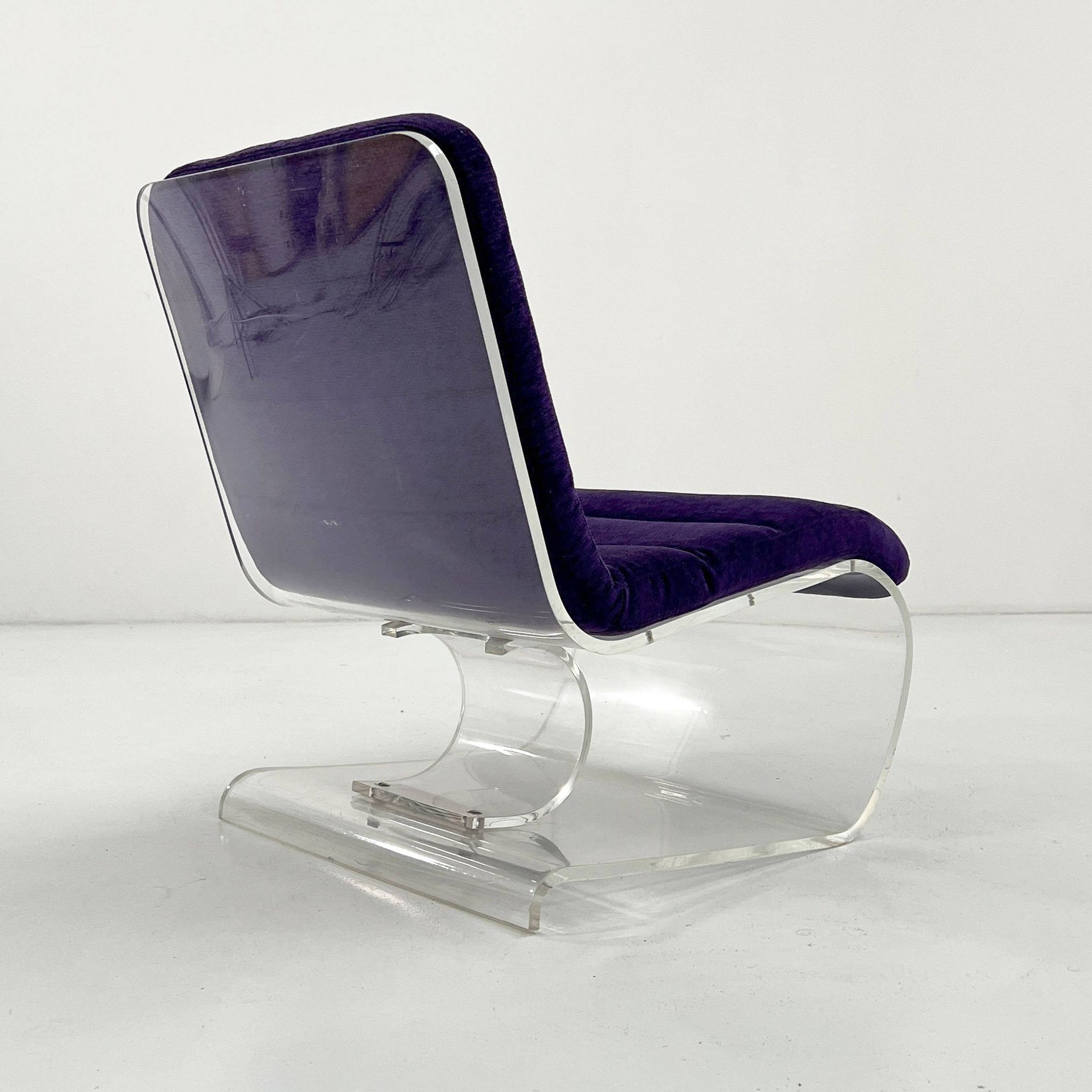 Fauteuil Space Age en plexiglas avec coussin mauve, 1970