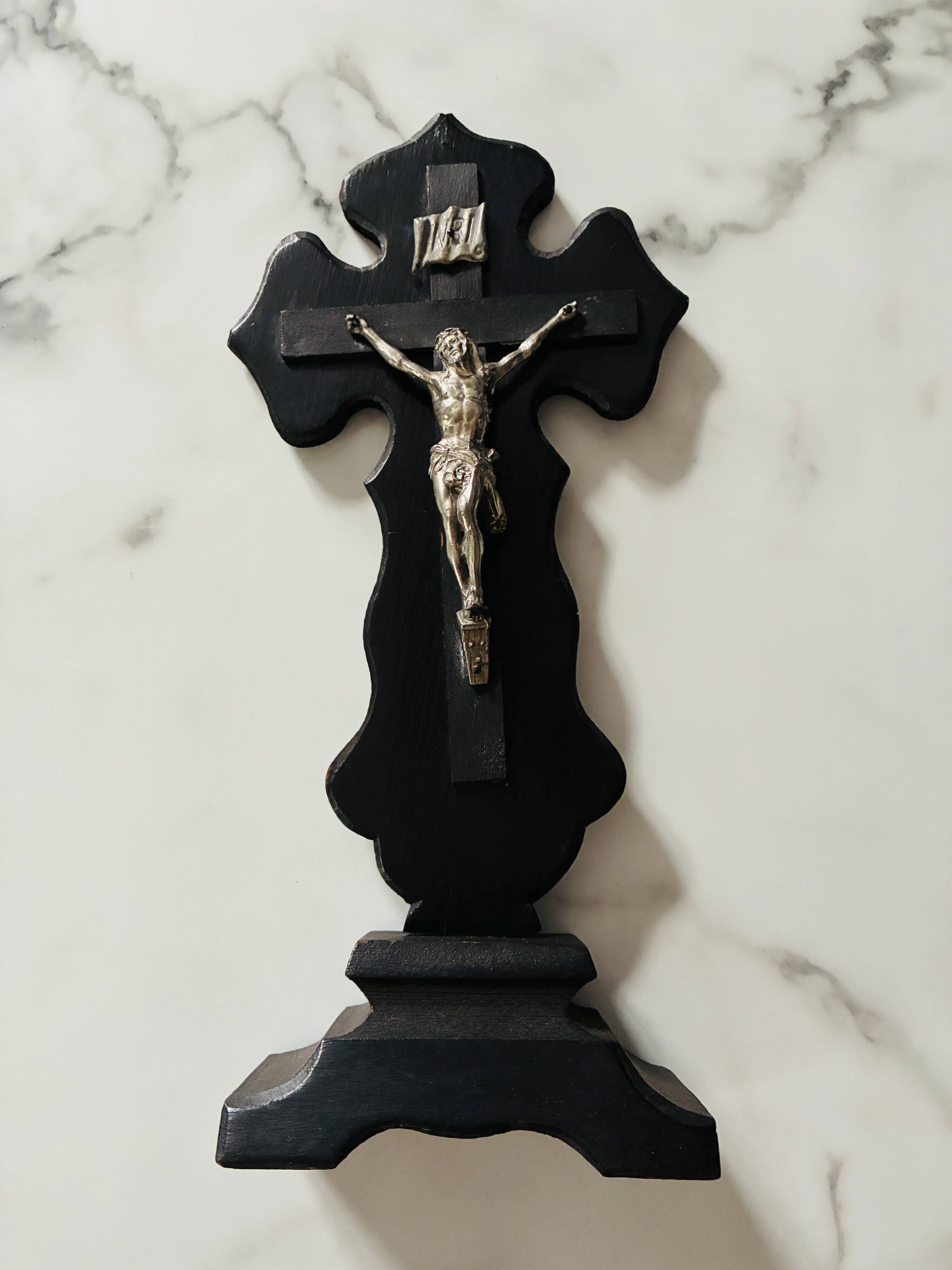 Ancient crucifix 36.5 cm on a base