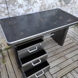 Strafor desk in brushed metal