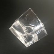 Beau cendrier cristal daum de la cubic collection