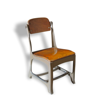 Made in the USA of the 60 school Chair