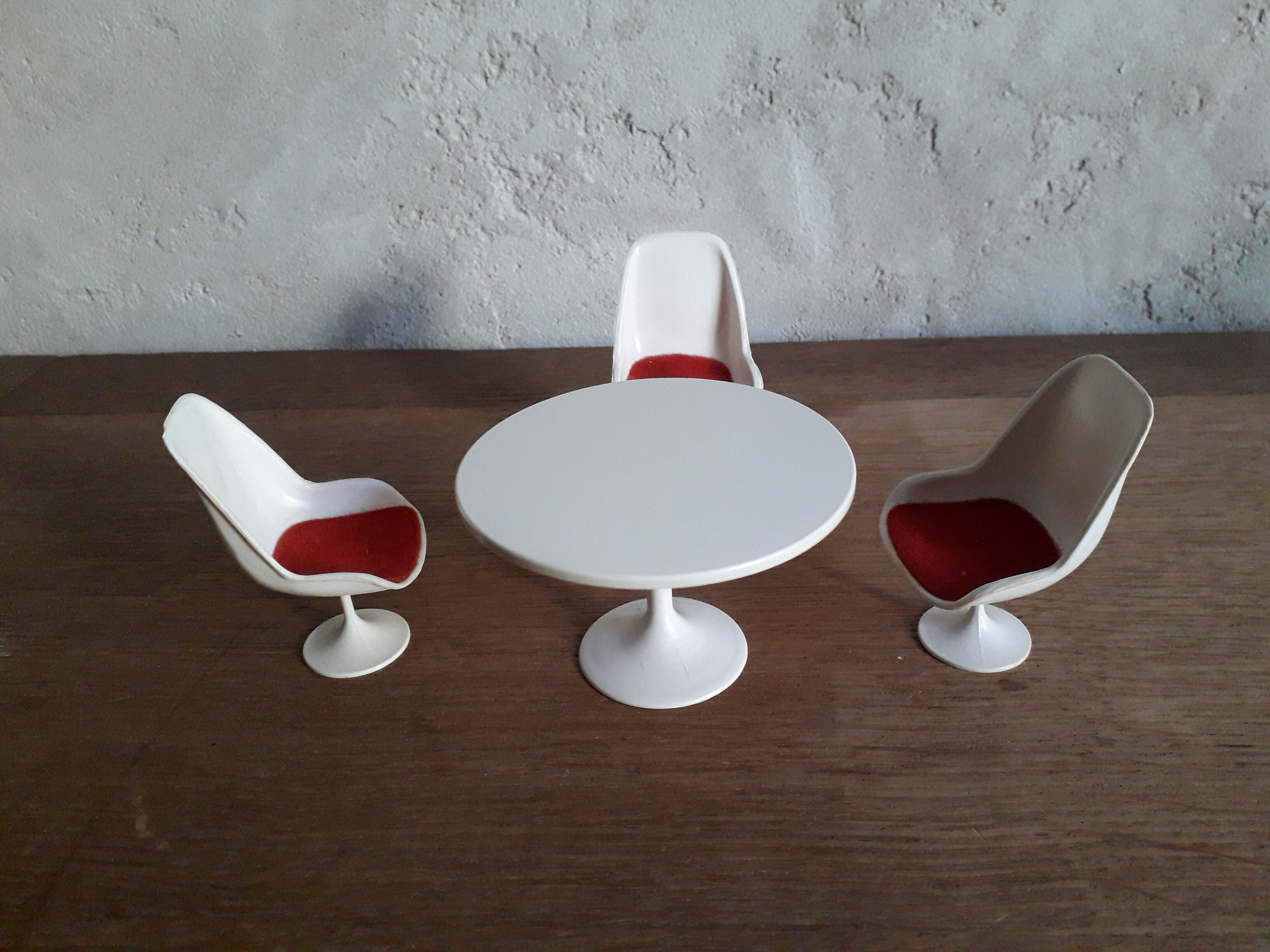 Quelles chaises avec une table en bois ? Inspirations et conseils
