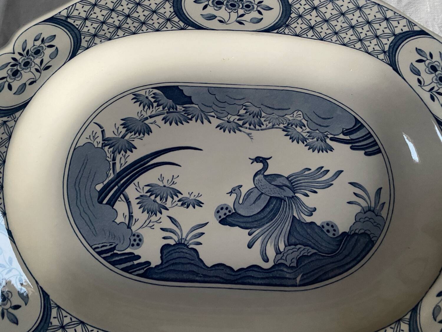 Large Old Chelsea Mason's Old Oval Dish