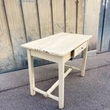Farmhouse table