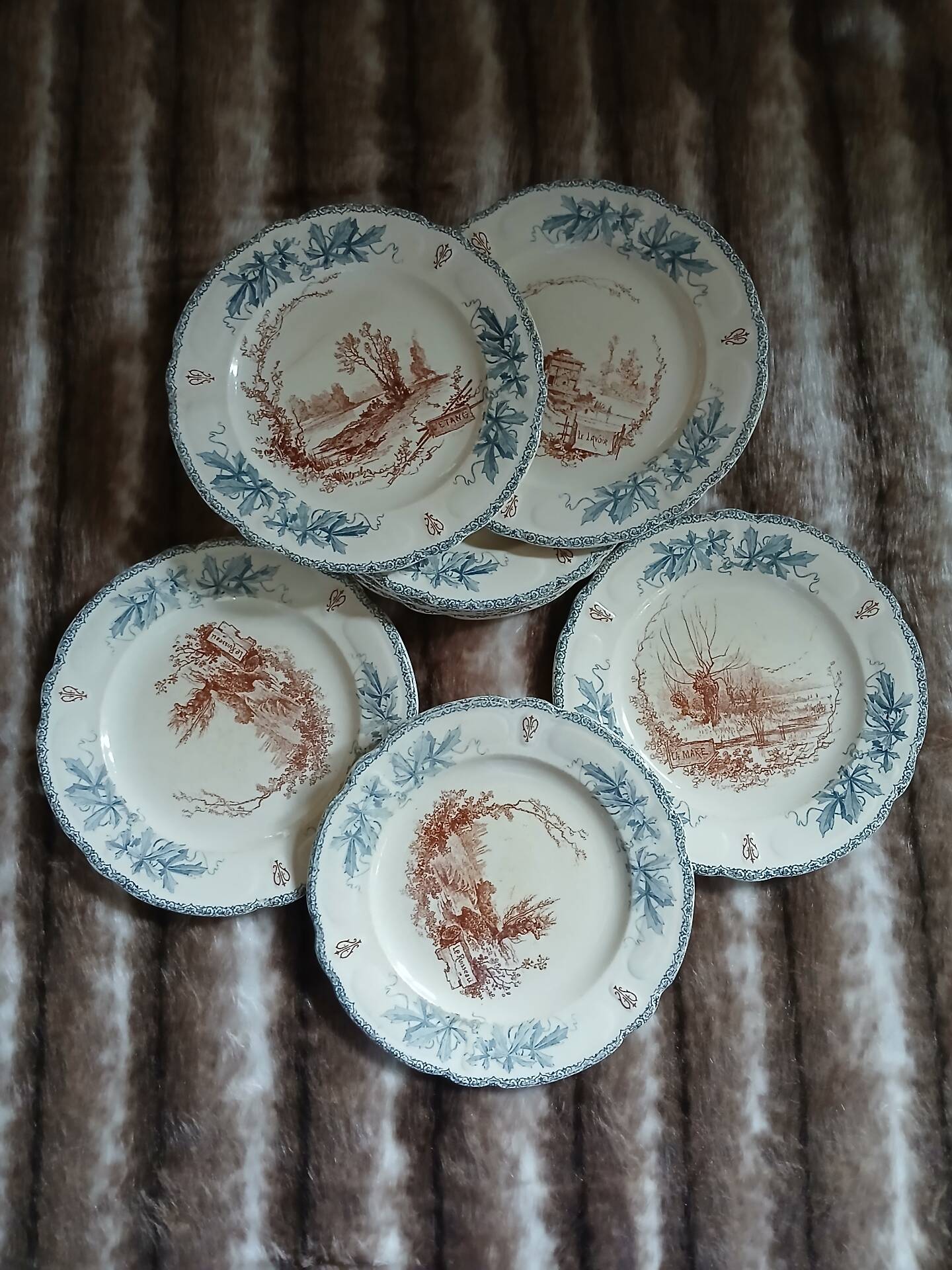 10 antique flat plates "Louis XIII" Choisy le Roi