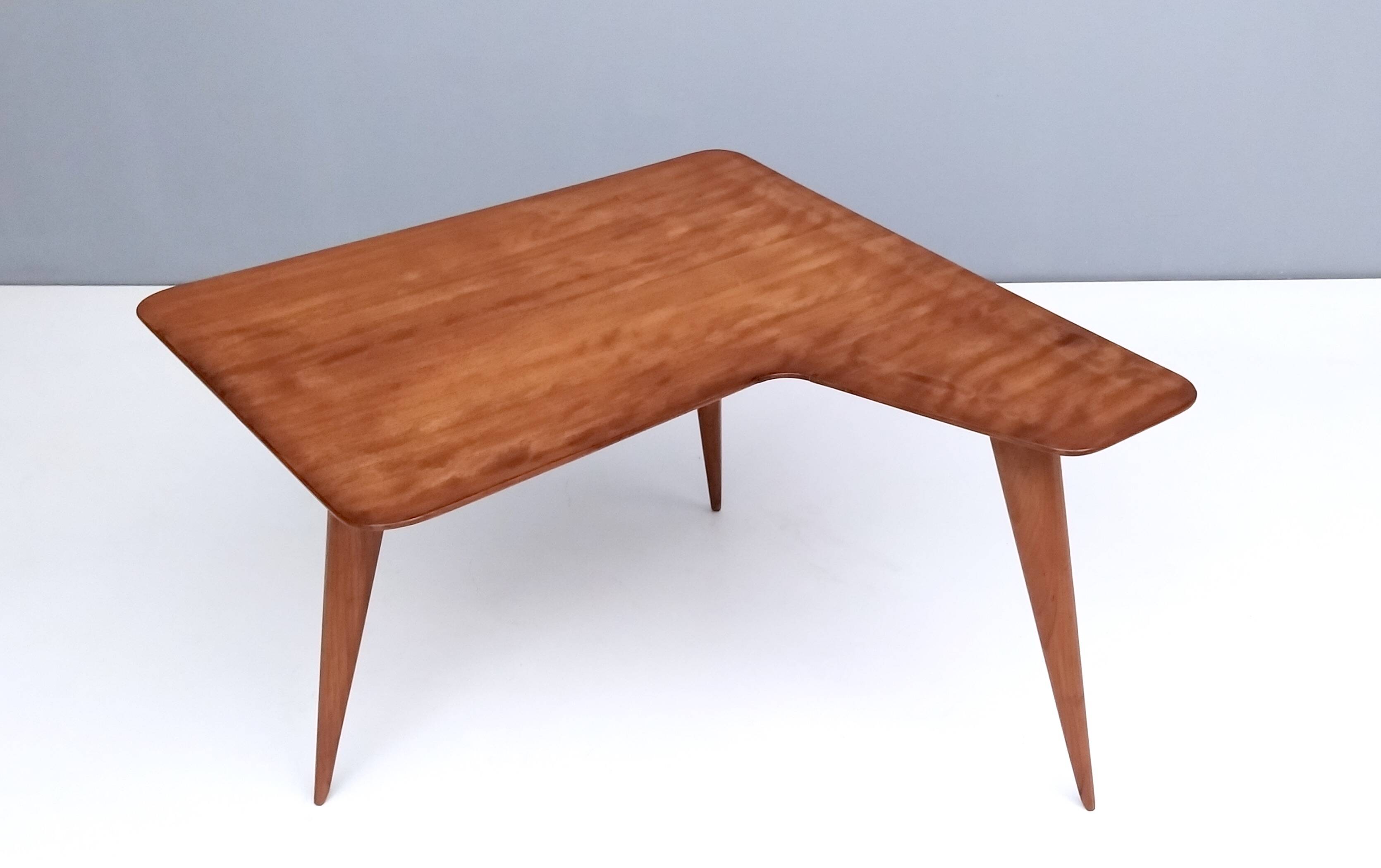 Irregular Shaped Cherrywood Veneer Coffee Table Attr. to Gio Ponti, Italy