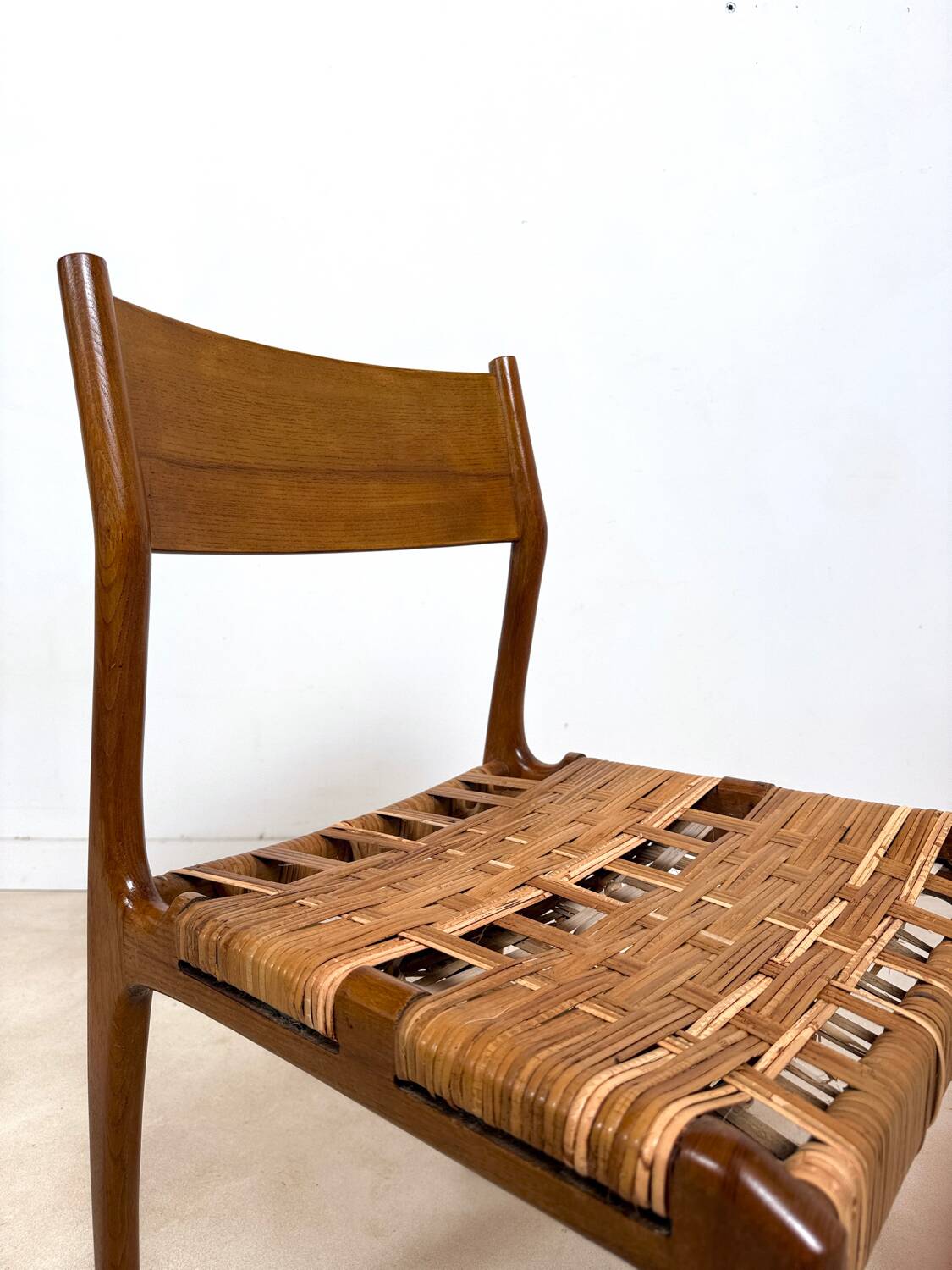 Set of 6 Gessef chairs model "Havana"
