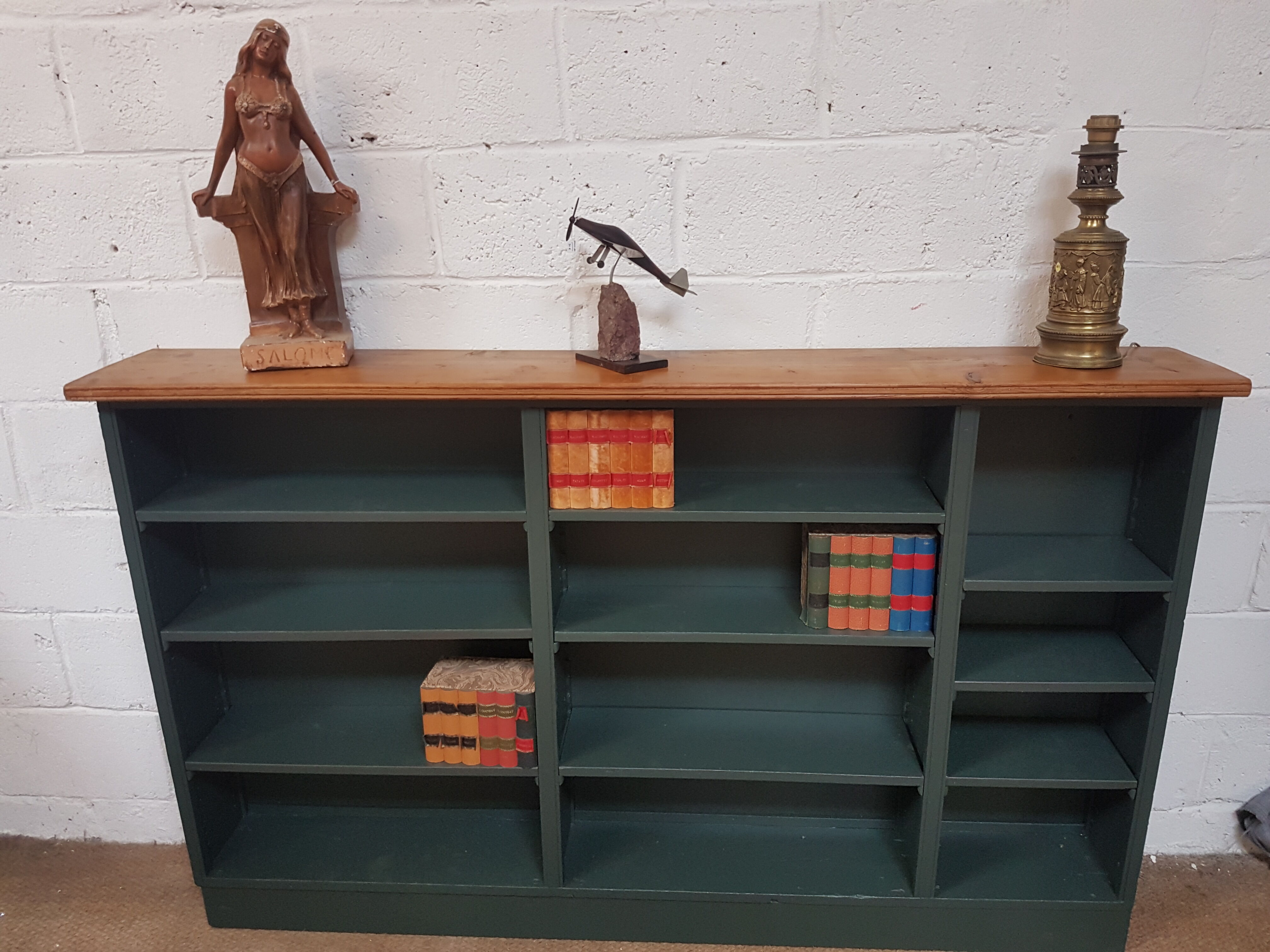 Library shelf