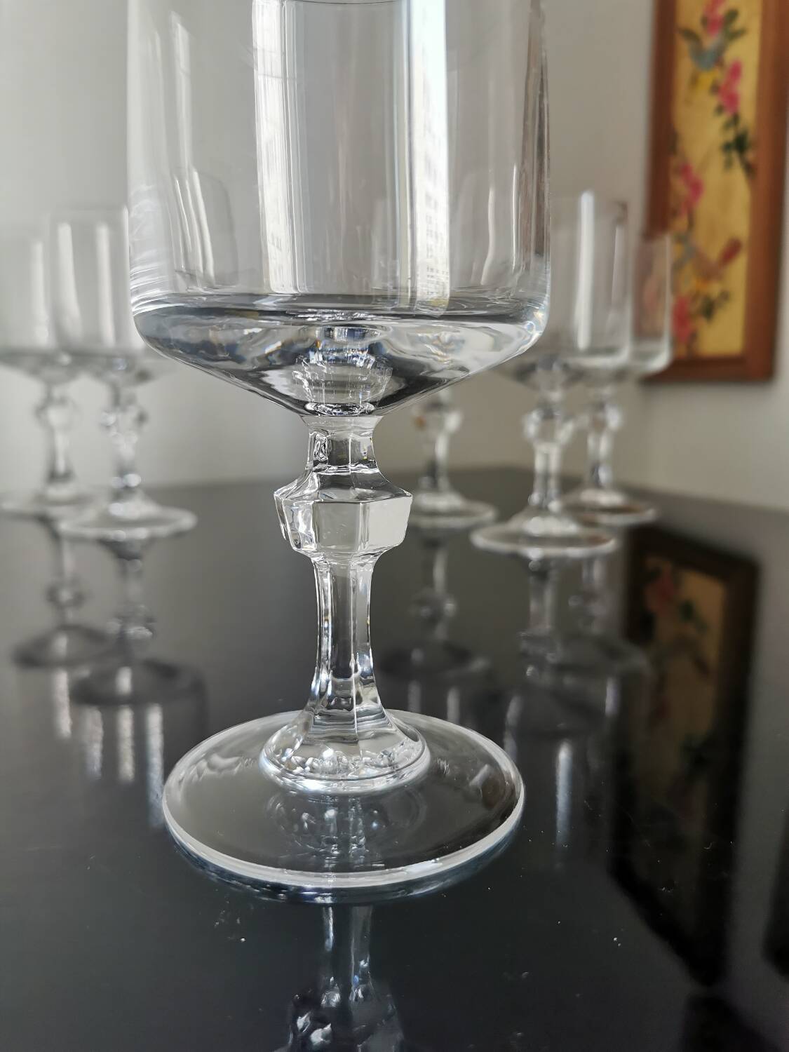 6 diamond-stemmed crystal glasses