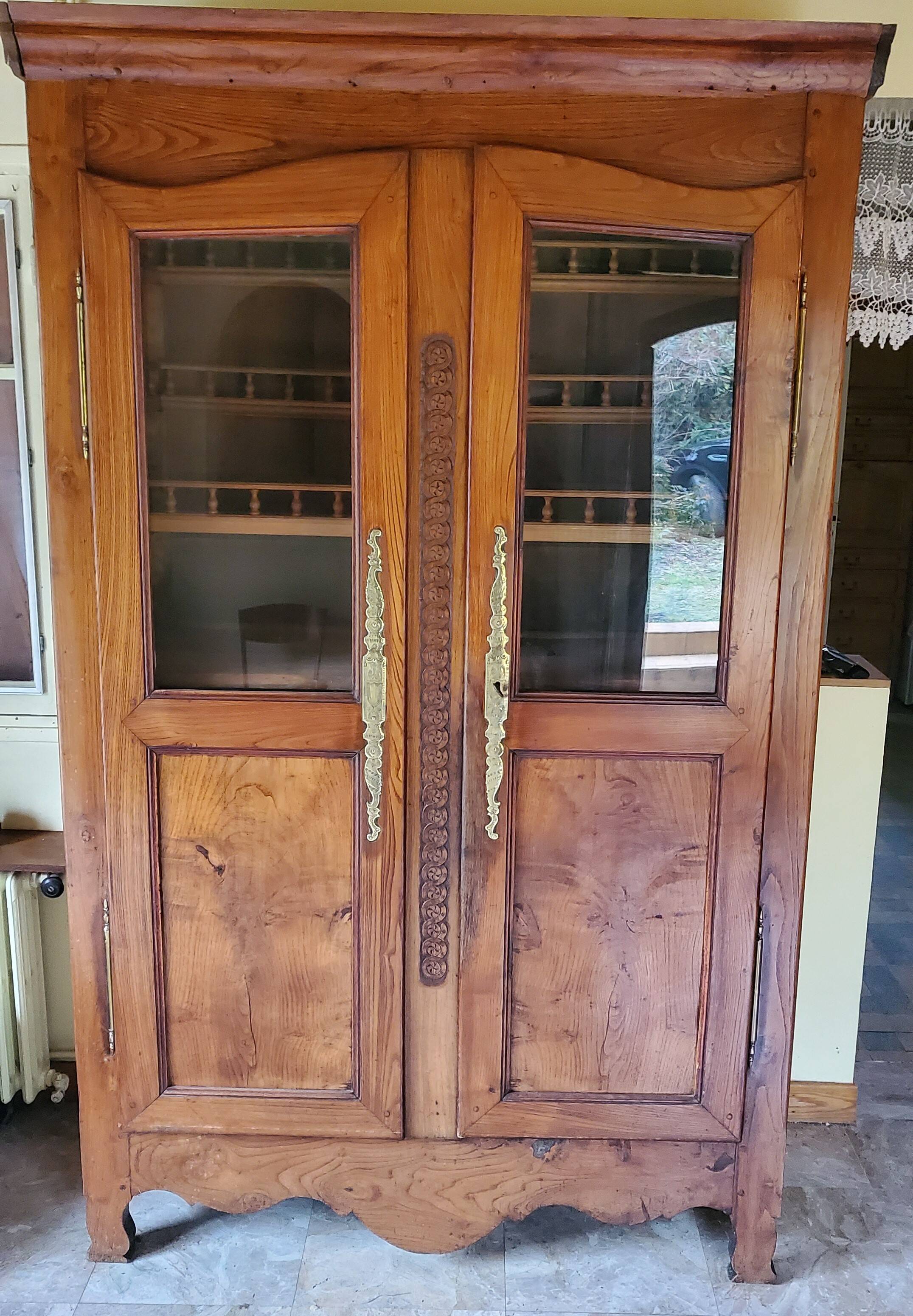 Armoire bretonne