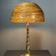 Lampe de table en rattan, bambou et laiton à tige en crayon du milieu du siècle. Années 1970.