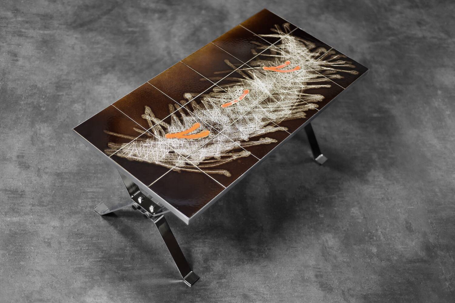 Modernist coffee table in ceramic and metal, 1970.