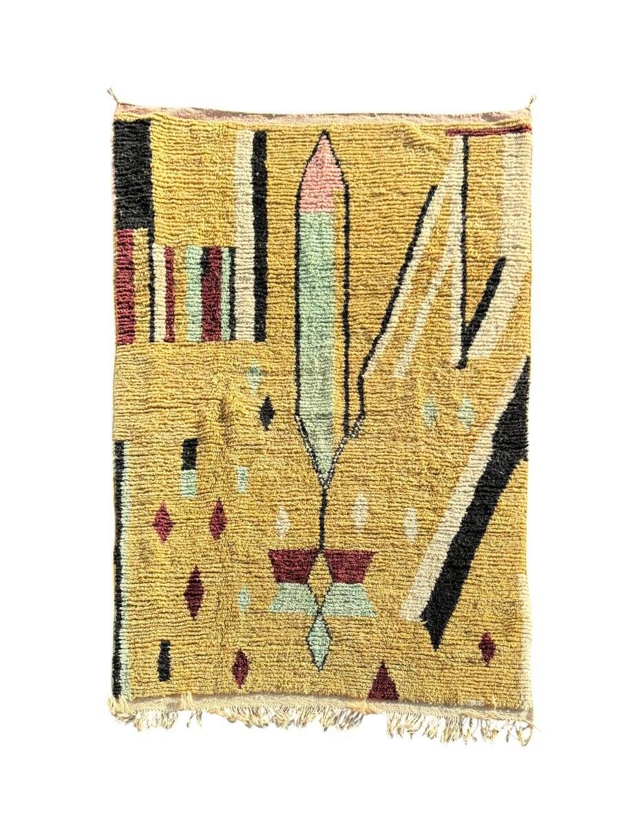 Modern Boujad Moroccan Berber rug in wool.