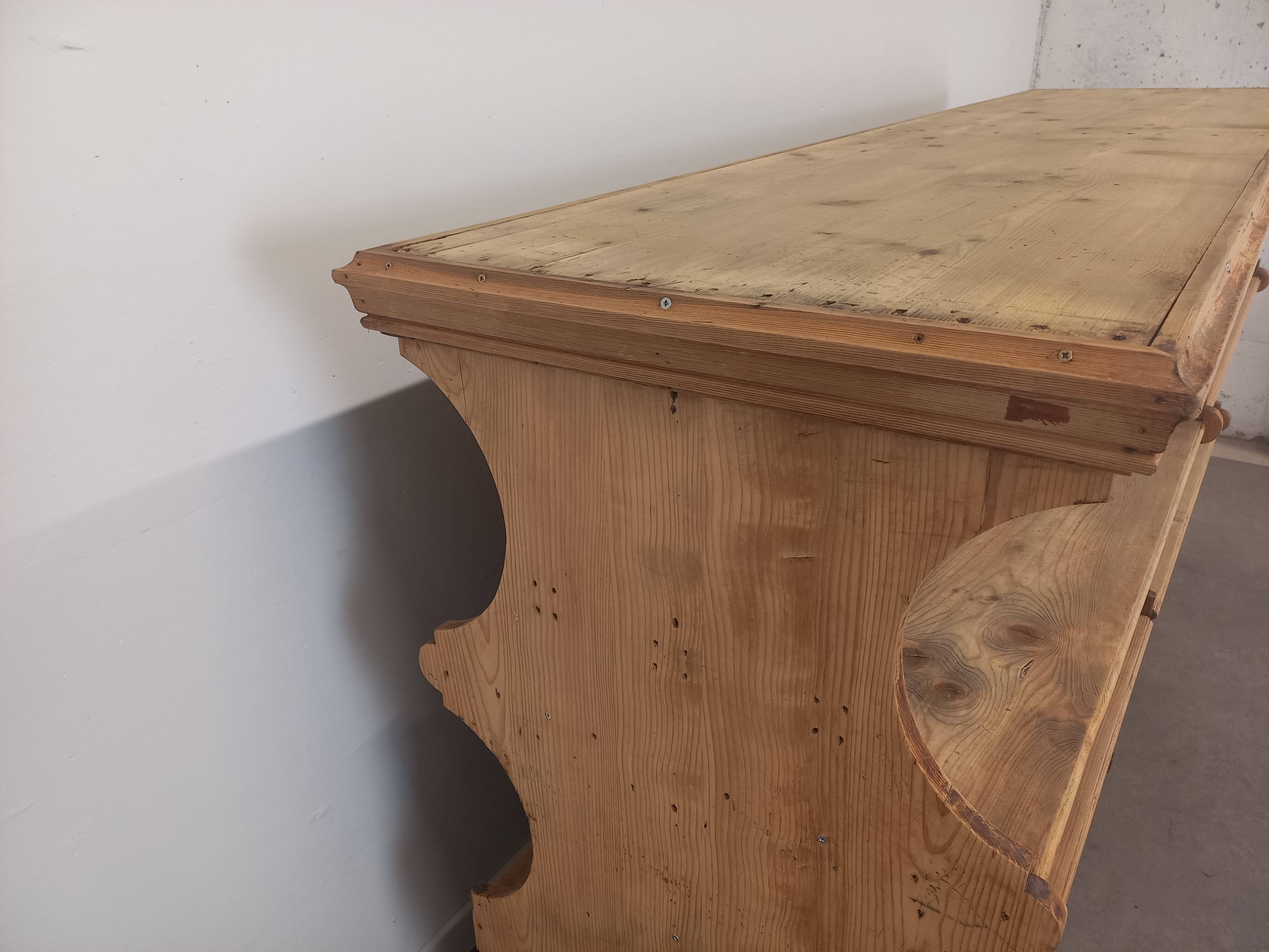 Large commercial shelf