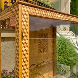 Presentation showcase entirely in marquetry