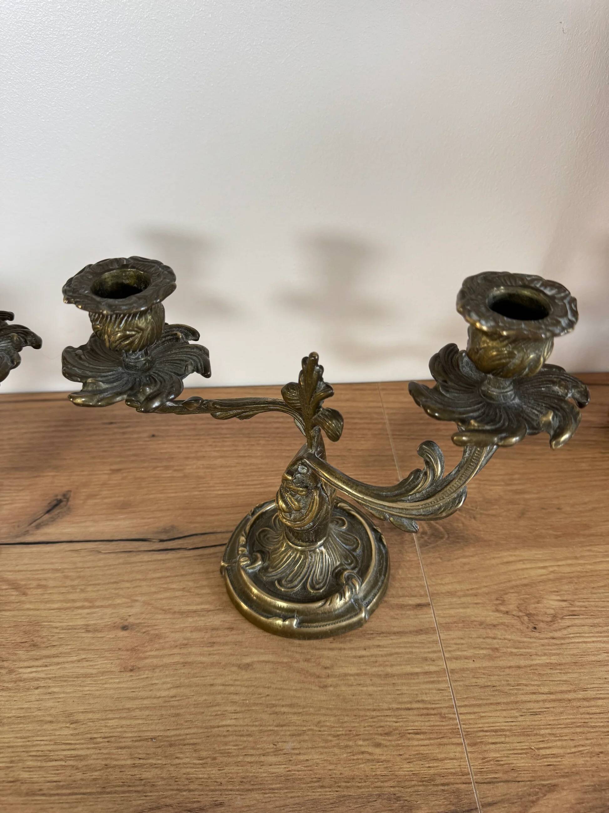 Set of 2 bronze candlesticks
