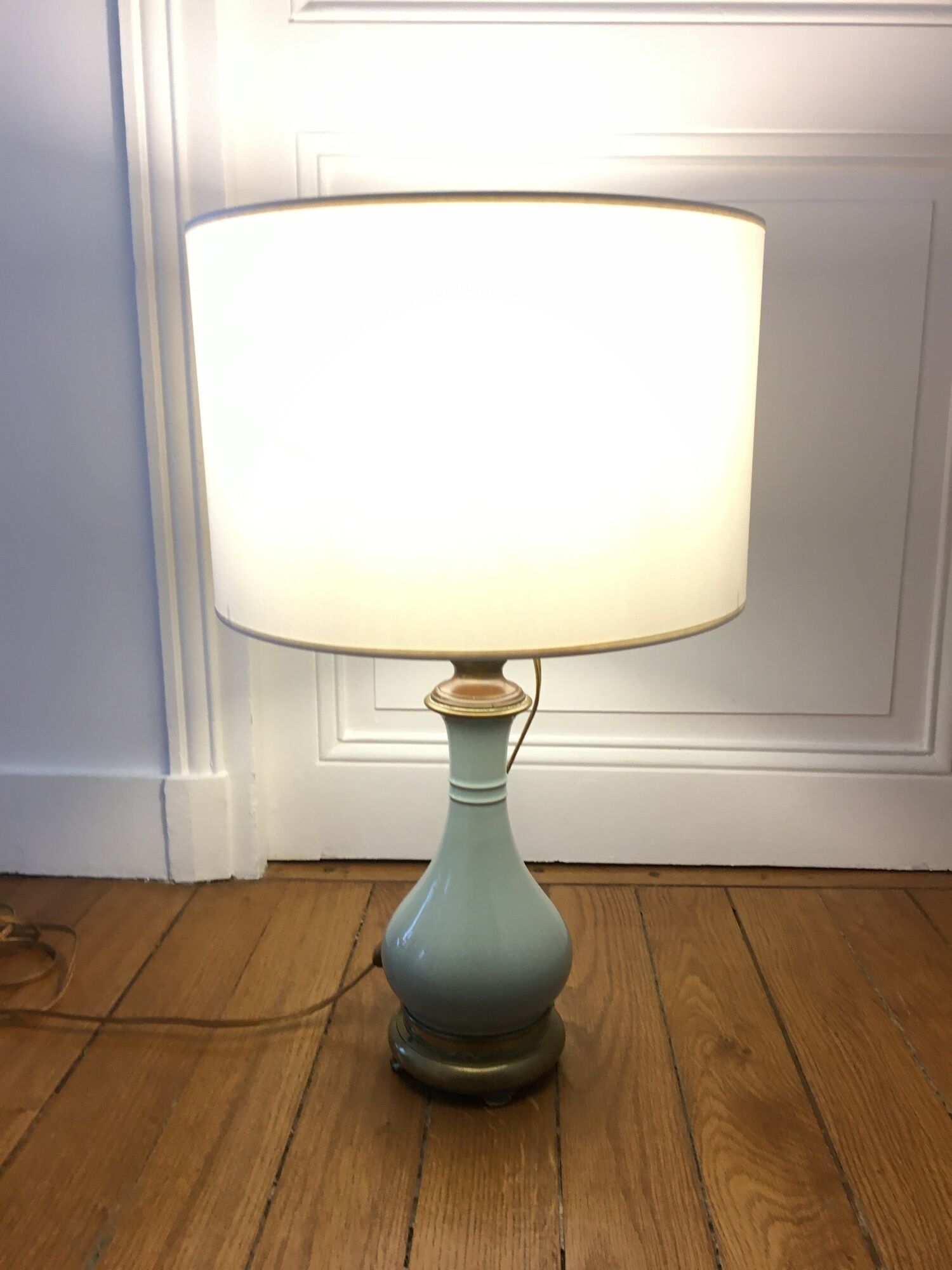 Table lamp in Chinese Celadon porcelain and brass Maison Gagneau in Paris