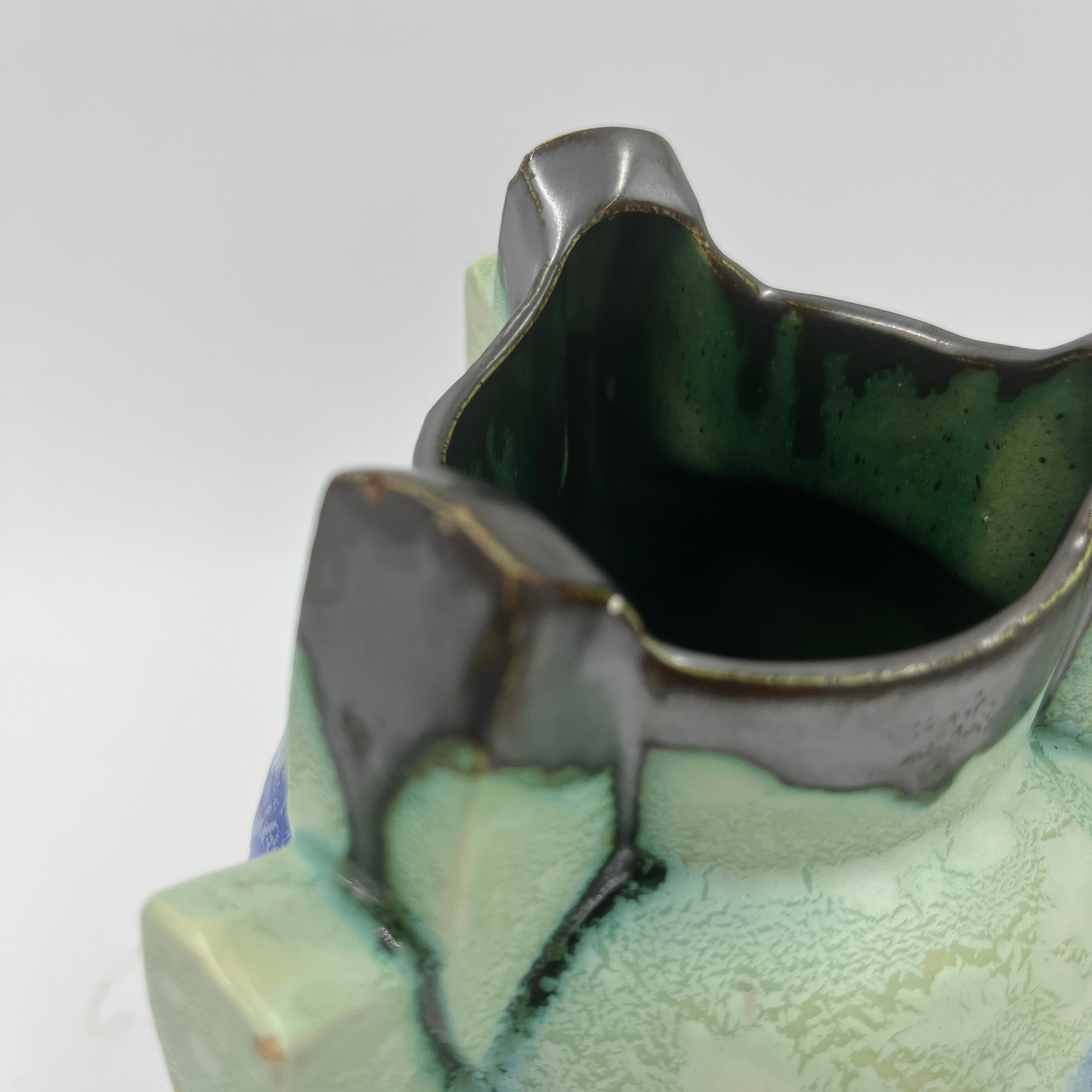 Art Deco vase of Thulin earthenware