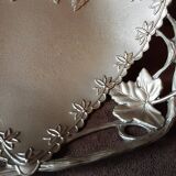 Metal basket with vine decor