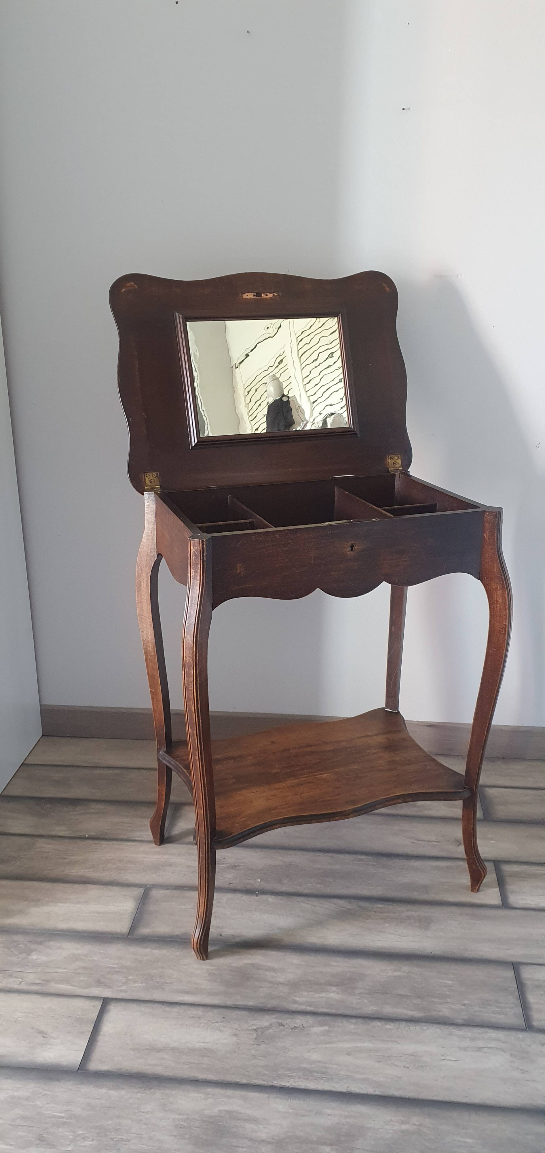 Meuble coiffeuse