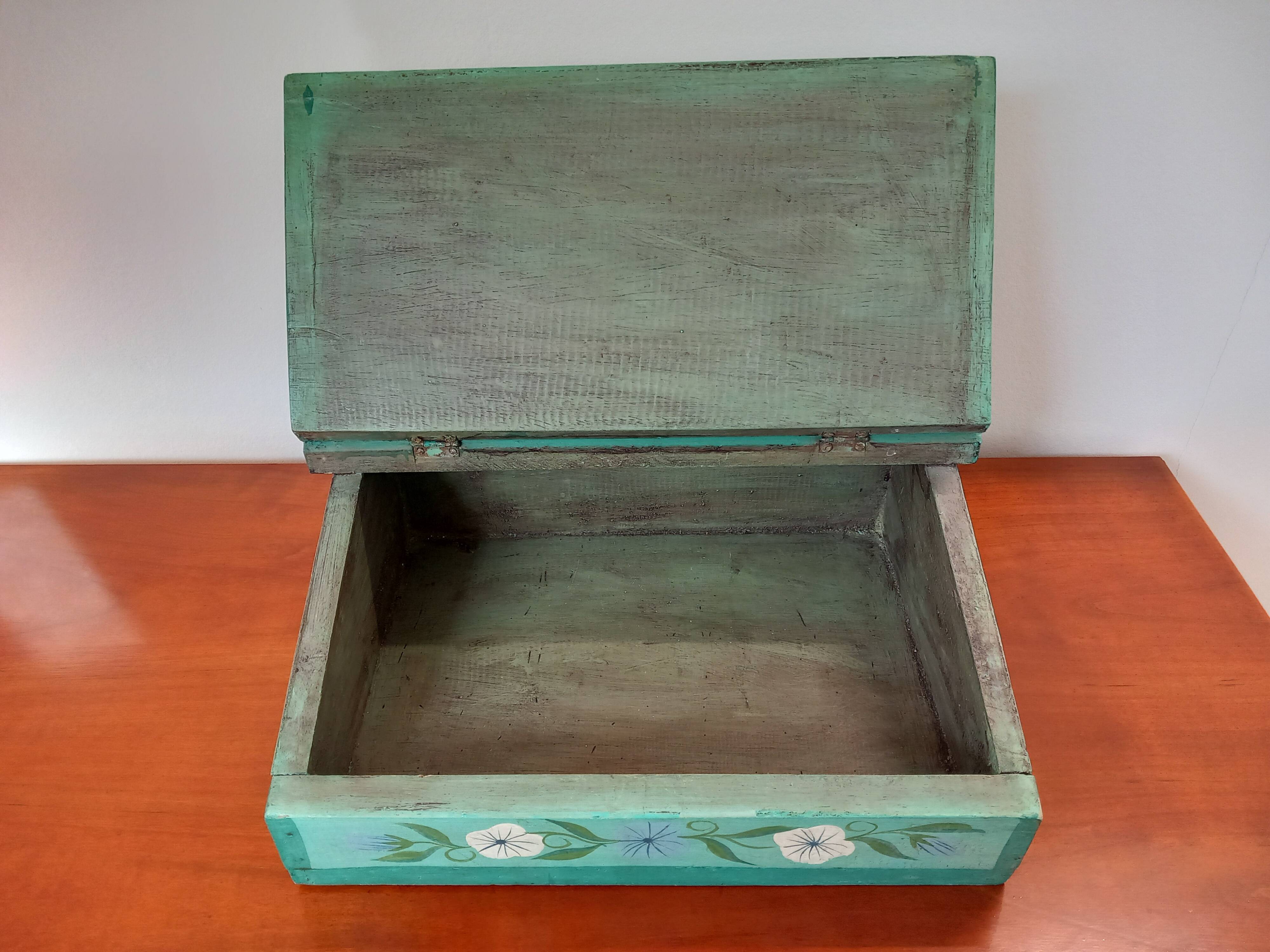 Vintage writing desk / storage (mid 1980) in solid wood, made and painted by hand