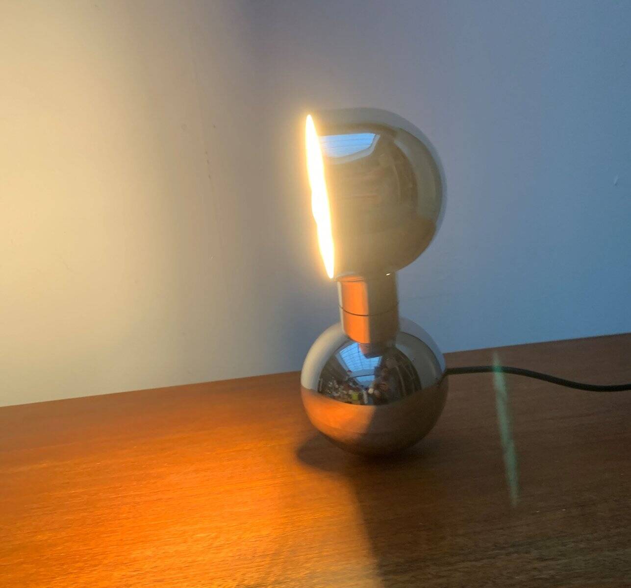Lampe de table allemande de l'époque Space Age du milieu du siècle de Cosack
