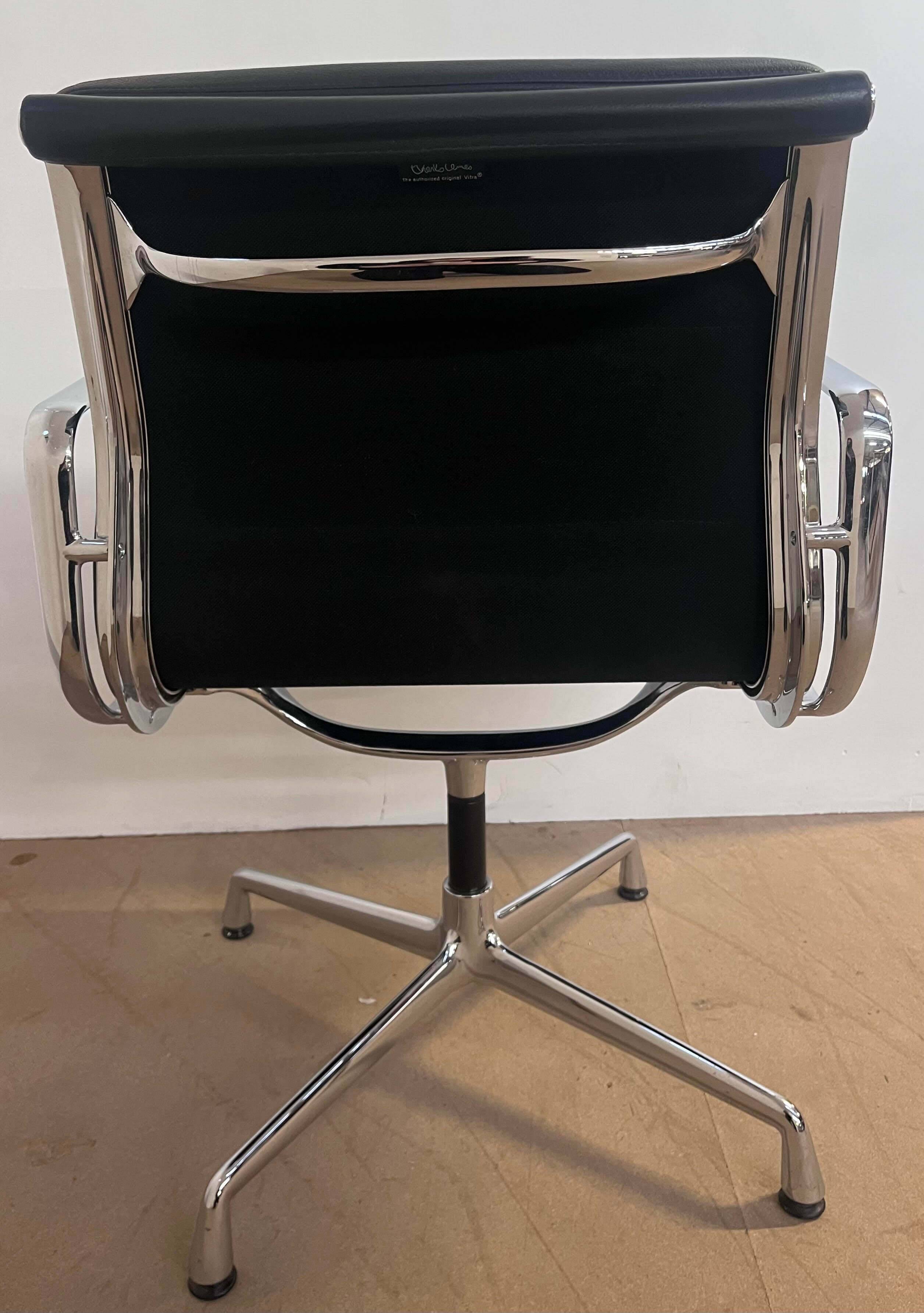 Armchair / Conference Chair By Charles & Ray Eames / Used