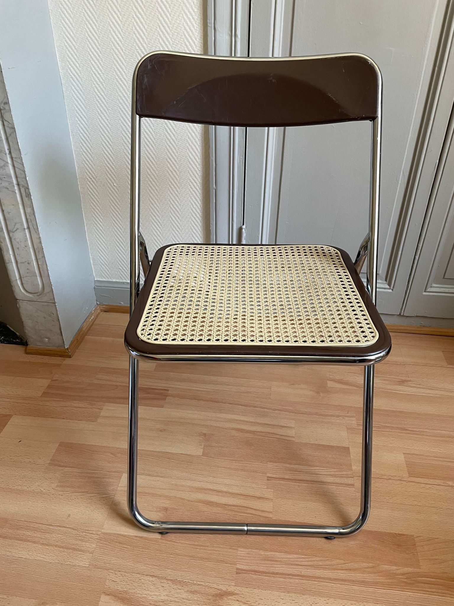 Canning folding chair