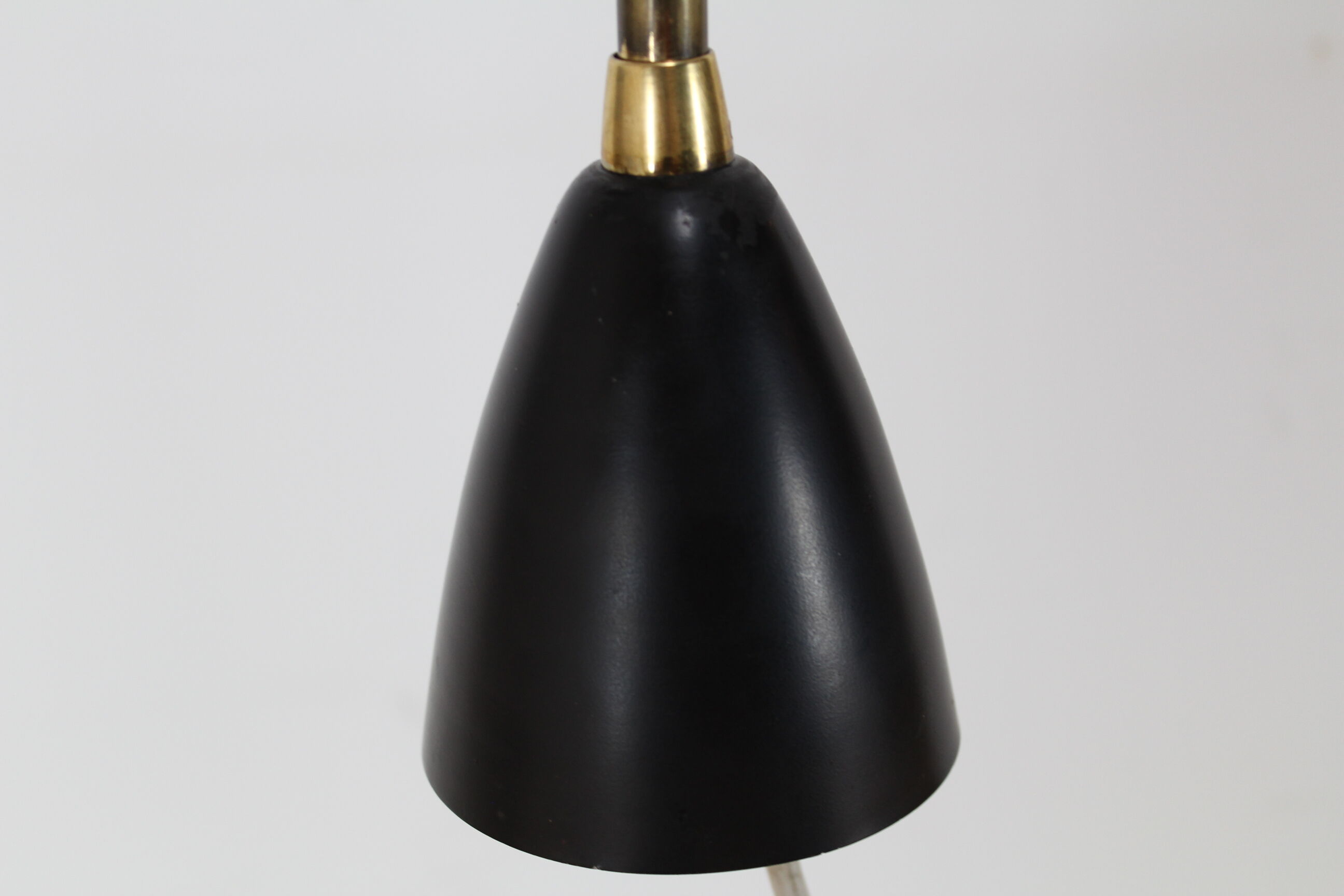 Plafonnier flower petals in Bakelite and aluminum cast, Italian sputnik