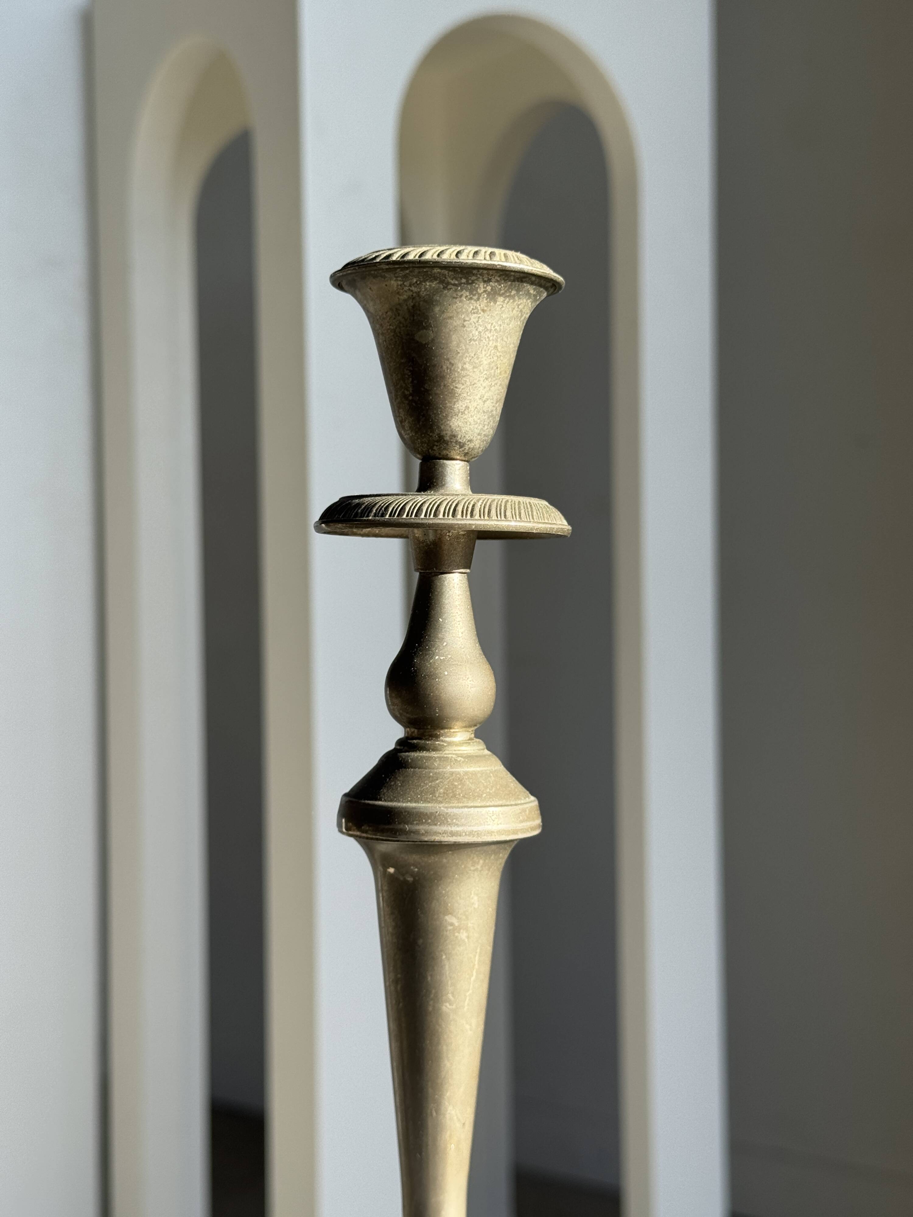 Large antique silver-plated candlestick H29 D10.5