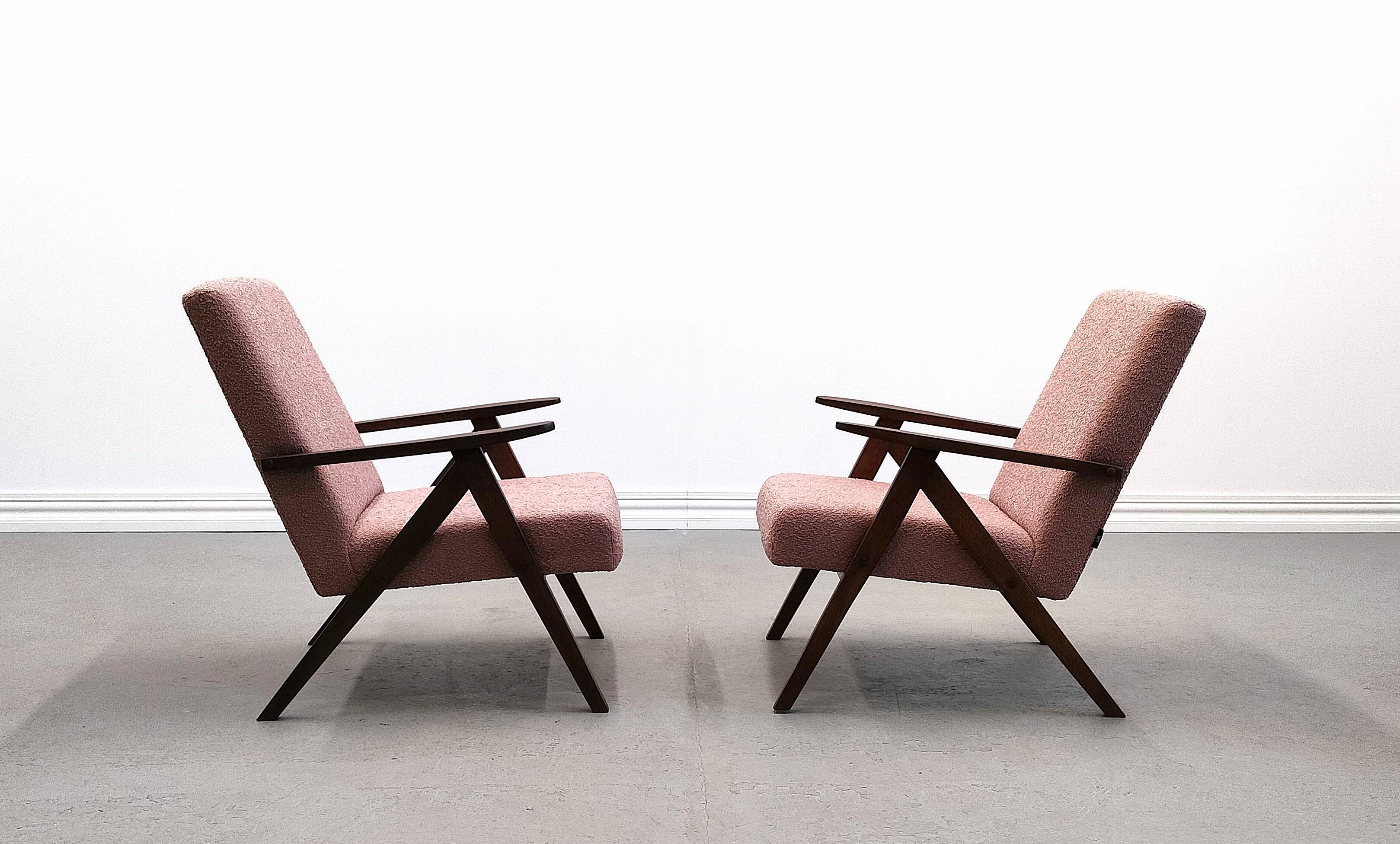 Mid Century Easy Chair Model B - 310 Var in Pink Boucle