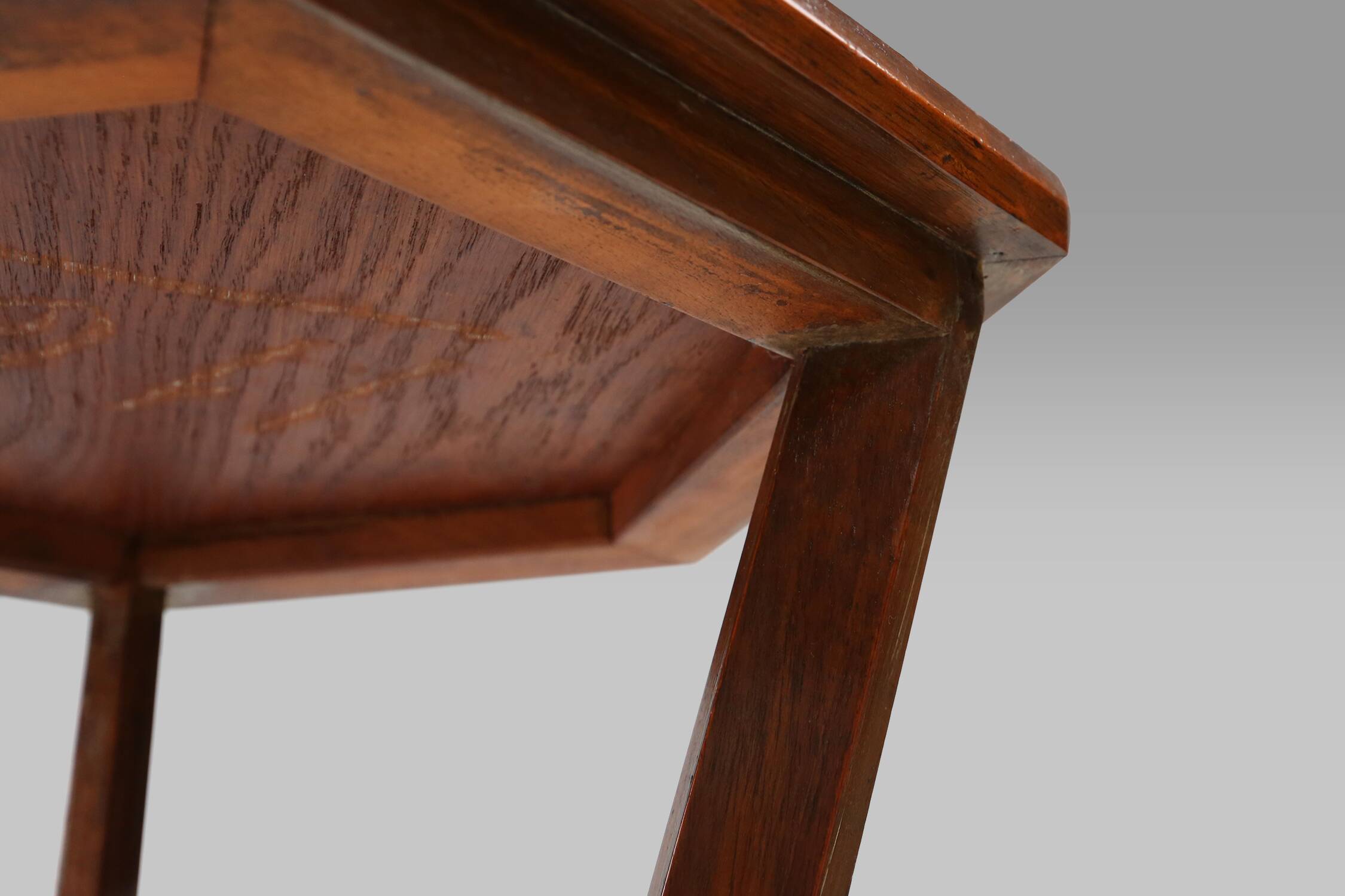 Elegant French Art Deco console in wood from the 1930s