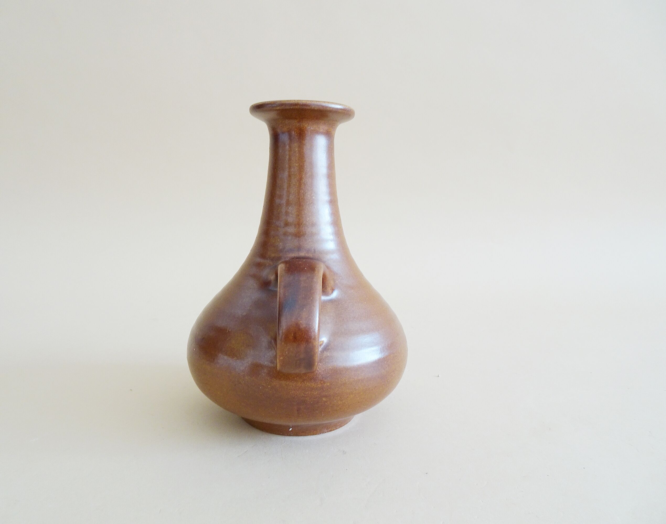 Brown vase by Manfred Buchholz