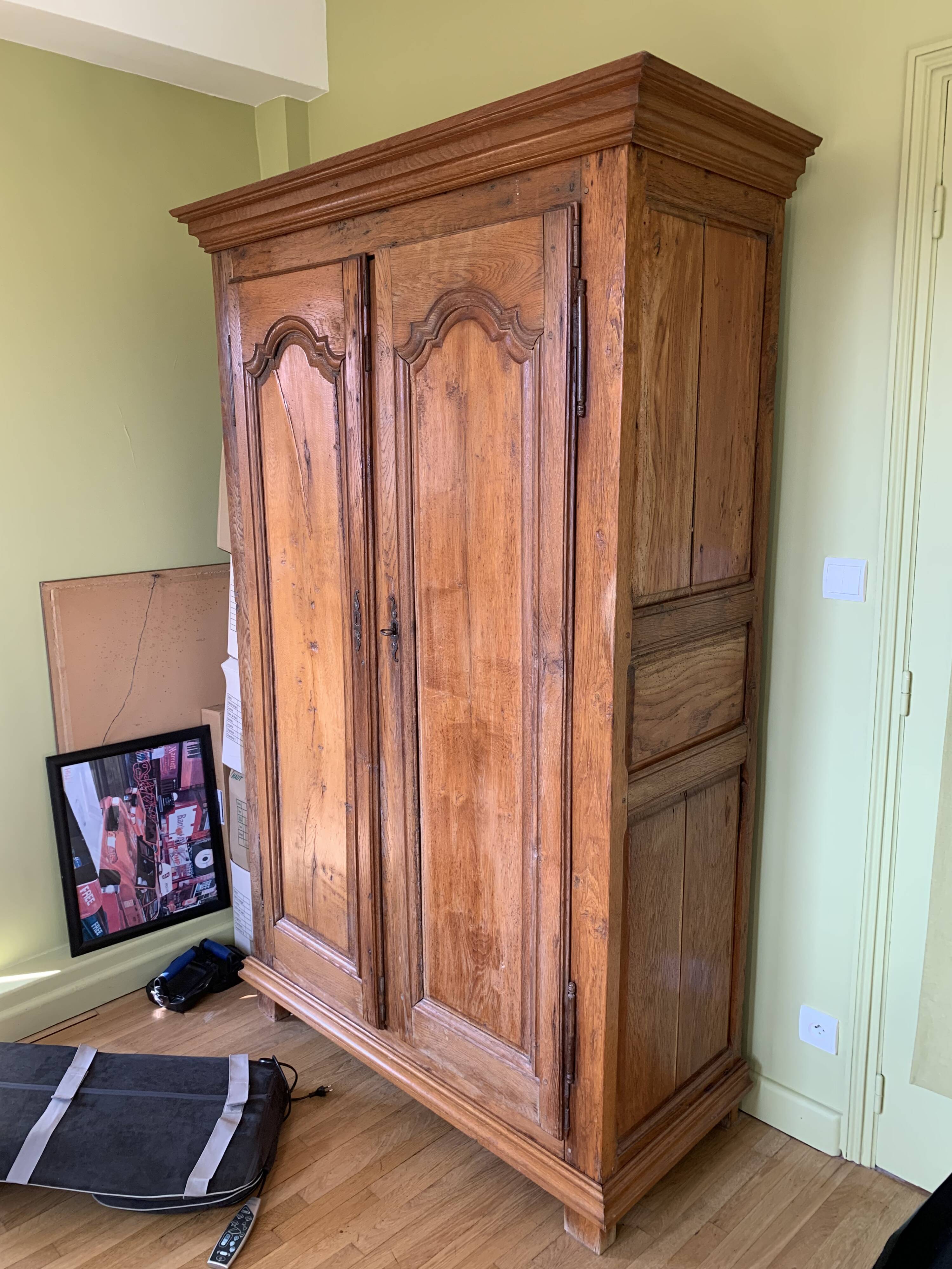 Antique oak wardrobe from the Louis XIV period