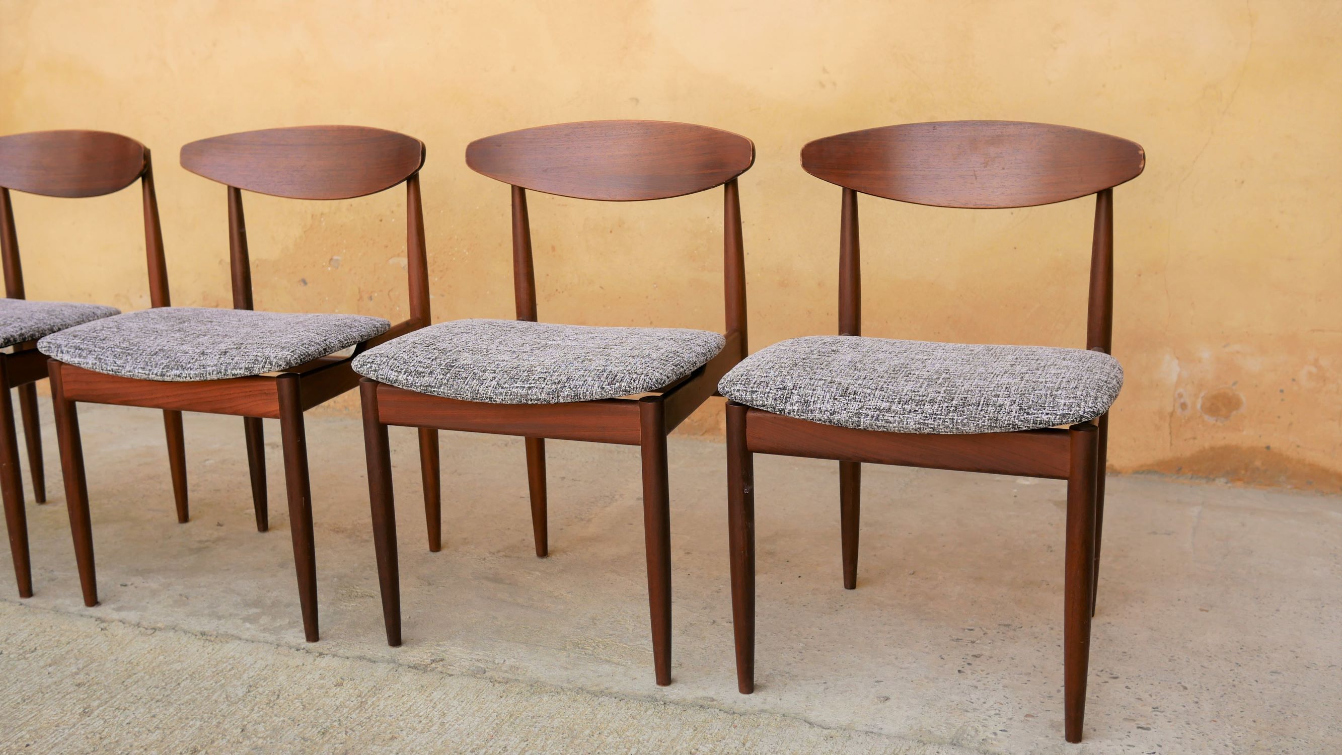 Series of 4 teak chairs by Ib Kofod-Larsen for G-Plan editions