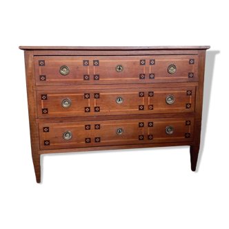 Louis XVI marquetry chest of drawers in walnut