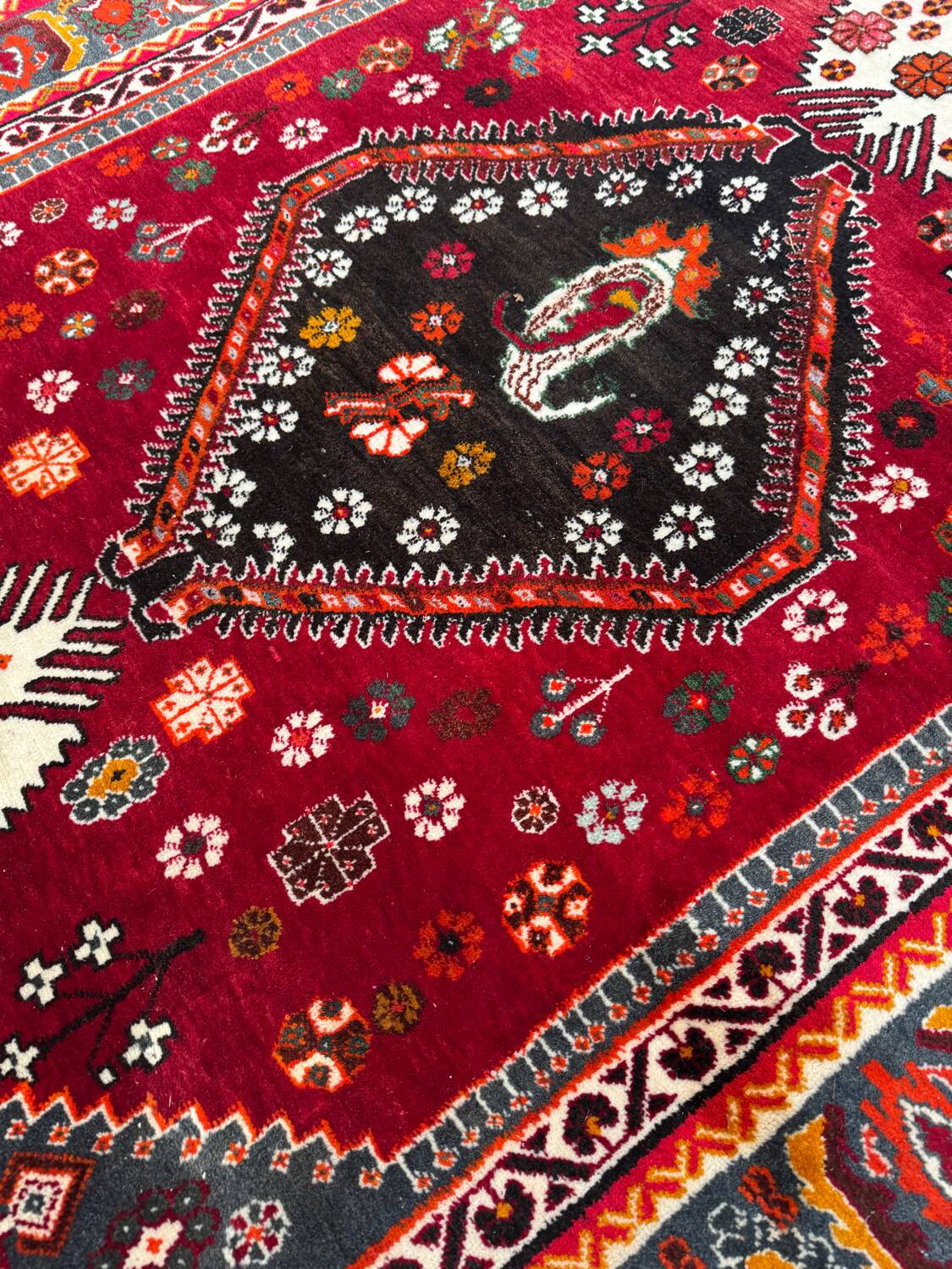 Tapis persan ancien 