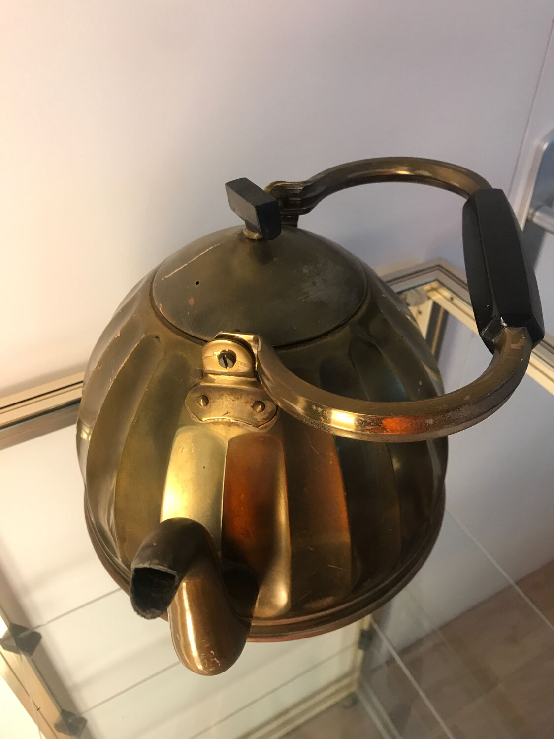 1930s kettle in red copper