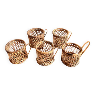 Under wicker cups